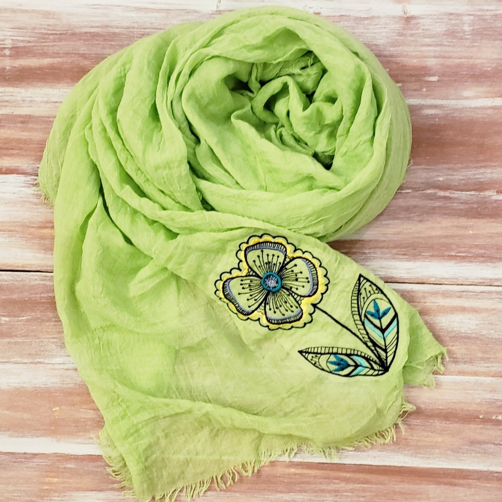 Green Lightweight Scarf with Embroidered Flower
